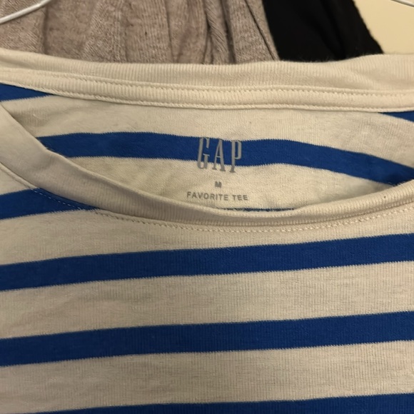 Blue and white long sleeve Gap shirt medium - Picture 2 of 3